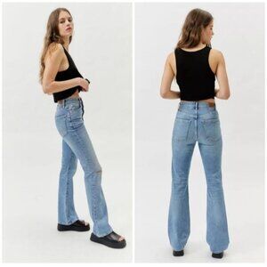 BDG Womens 90s Style Ripped High Rise Straight Flare Stretch Lt Wash Sz 31 Jeans